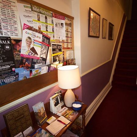 York Lodge Guesthouse エクステリア 写真